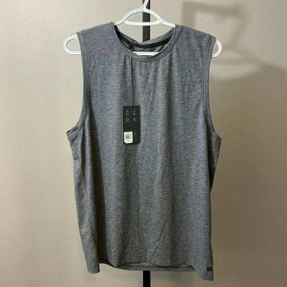 VRST grey tank in medium‎